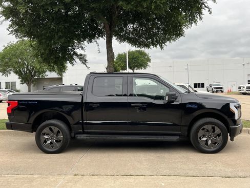 Used 2025 Ford F150 Lightning Flash AWD/4WD image 3