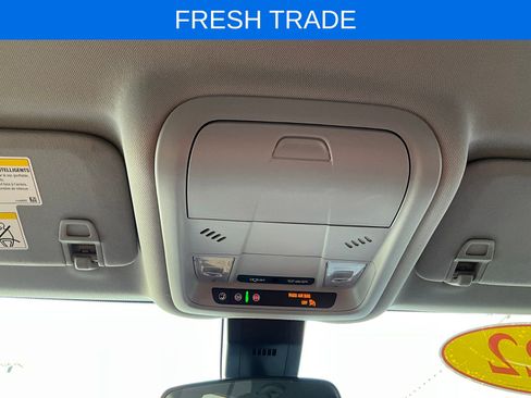 Used 2022 Chevrolet Equinox LT image 18