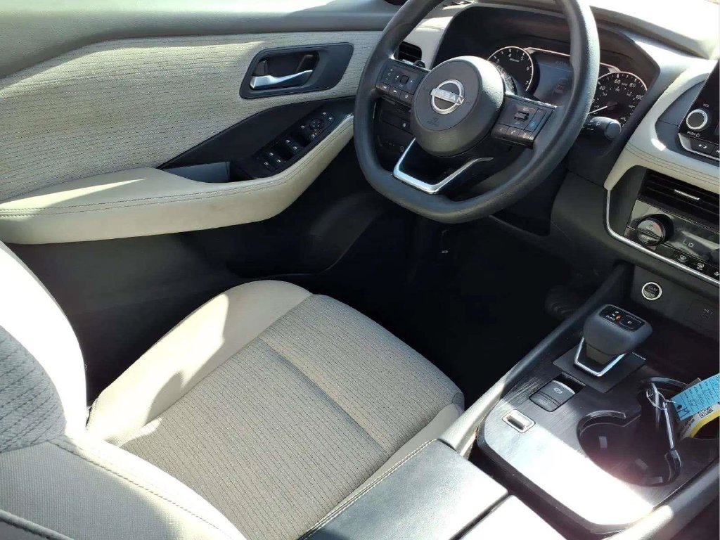 Used 2023 Nissan Rogue SV FWD image 19