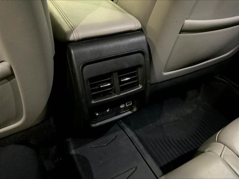 Used 2019 Cadillac XT4 Premium Luxury FWD image 10