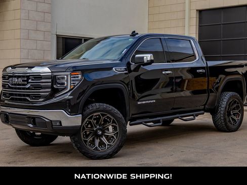 Used 2023 GMC Sierra 1500 SLT w/ SLT Premium Package image 4