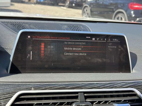 Used 2020 BMW 750i xDrive w/ M Sport Package AWD/4WD image 34