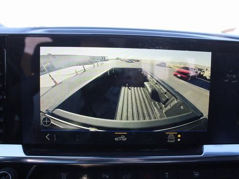 Used 2025 Chevrolet Silverado 2500 High Country w/ Technology Package image 39