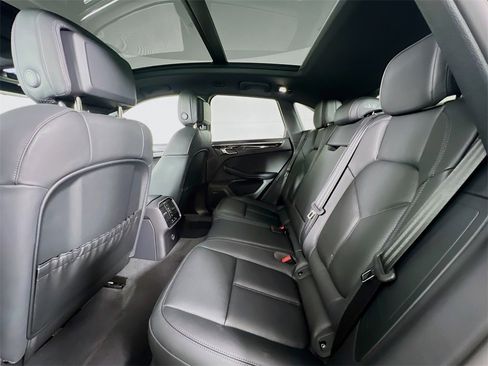 New 2026 Porsche Macan image 24