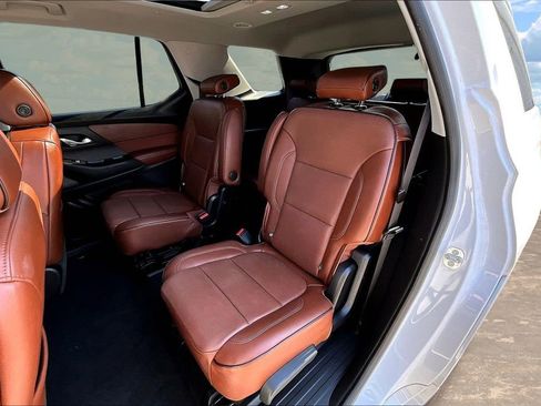 Used 2018 Chevrolet Traverse High Country image 24