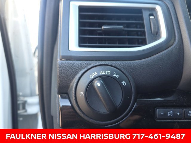 Certified 2019 Nissan Titan SL w/ Midnight Edition AWD/4WD image 16