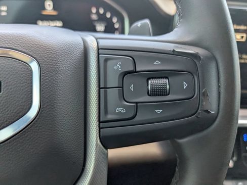 Used 2023 GMC Sierra 1500 Denali w/ Technology Package AWD/4WD image 15