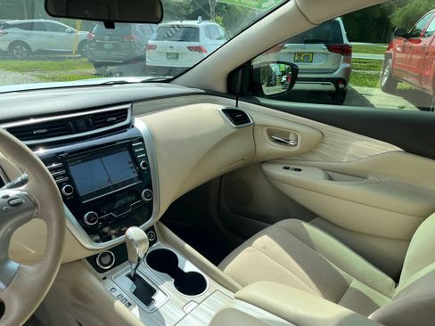 Used 2015 Nissan Murano SV FWD image 23