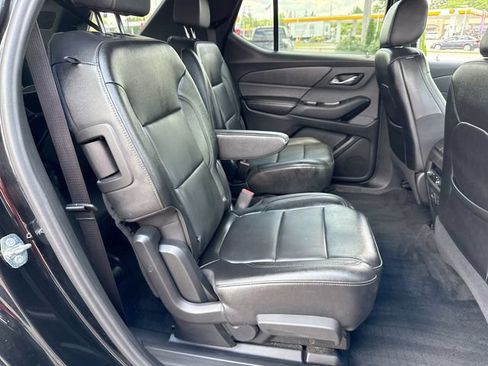 Certified 2023 Chevrolet Traverse LT w/ LT Premium Package AWD/4WD image 23