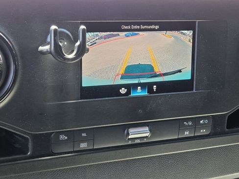 Used 2023 Mercedes-Benz Sprinter 2500 image 32