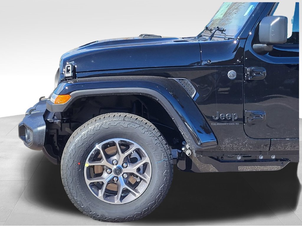 New 2026 Jeep Gladiator Sport AWD/4WD image 9