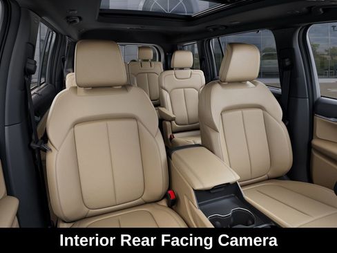 New 2026 Jeep Grand Cherokee L Limited w/ Luxury Tech Group II RWD image 16