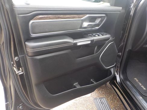 Used 2019 RAM 1500 Laramie image 16