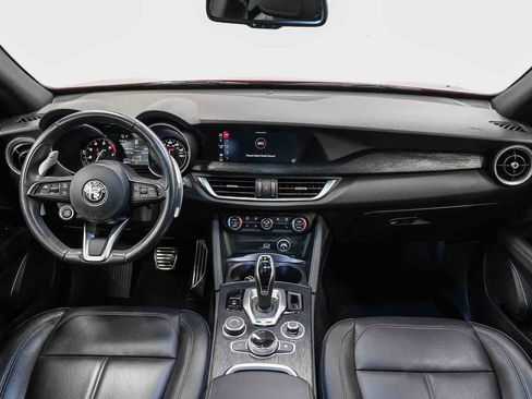 Used 2023 Alfa Romeo Stelvio Sprint RWD image 12