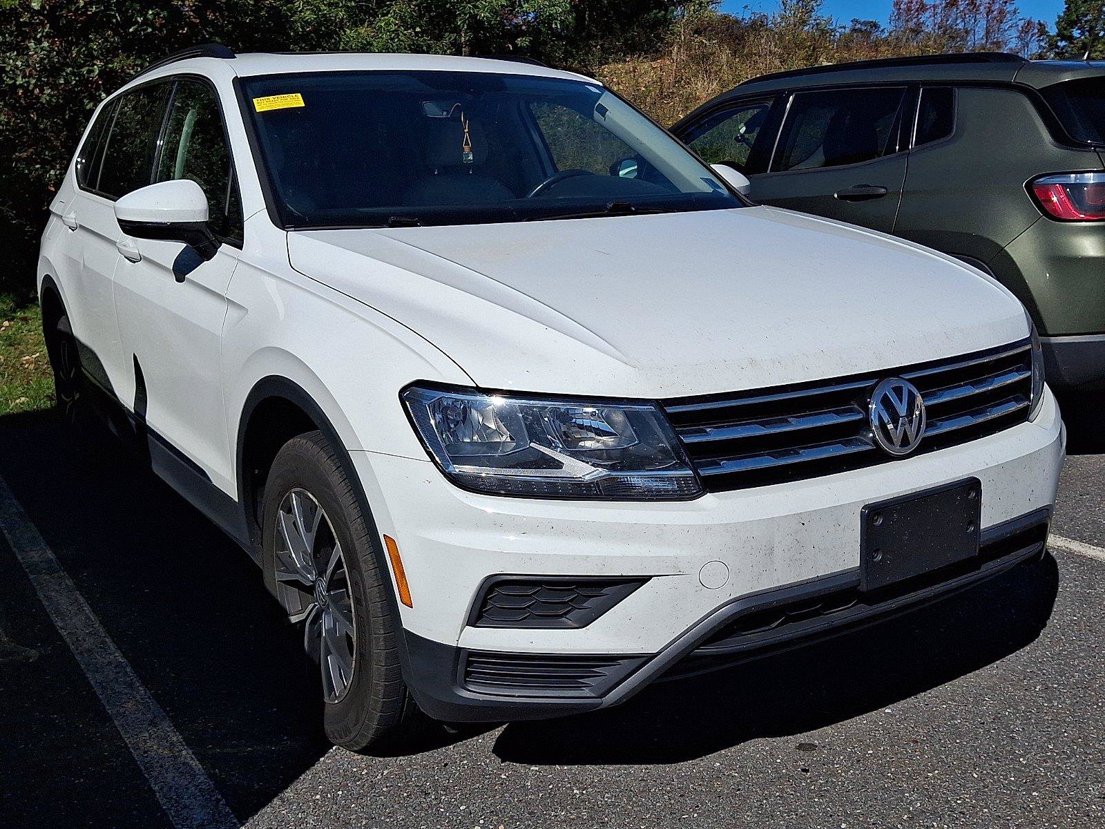Used 2020 Volkswagen Tiguan SE w/ Panoramic Sunroof Package AWD/4WD image 1
