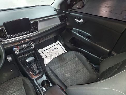 Used 2021 Kia Rio S image 11