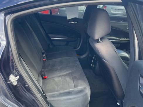 Used 2011 Dodge Charger SE RWD image 14