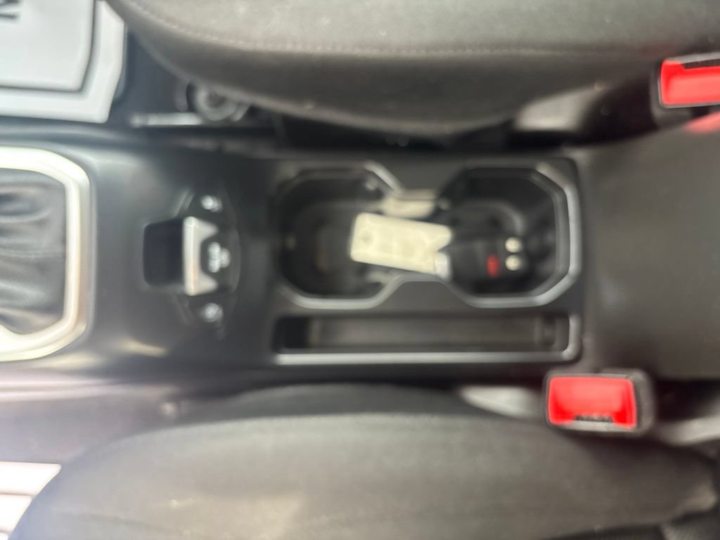 Used 2023 Jeep Renegade Latitude AWD/4WD image 29