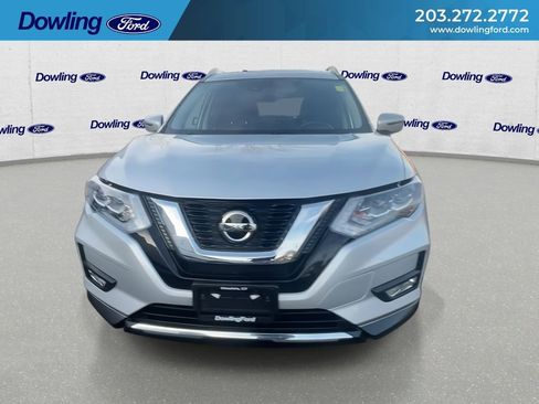 Used 2018 Nissan Rogue SL w/ Premium Package image 3
