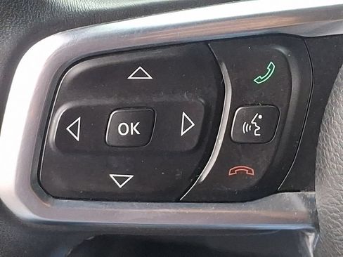 Used 2018 Jeep Wrangler Unlimited Sahara w/ Cold Weather Group AWD/4WD image 21