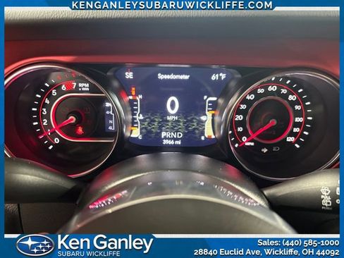 Used 2022 Jeep Wrangler Unlimited Rubicon w/ Cold Weather Group AWD/4WD image 16