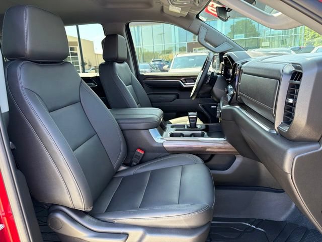 Used 2025 Chevrolet Silverado 1500 RST w/ Convenience Package II AWD/4WD image 33