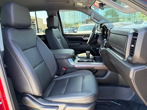Used 2025 Chevrolet Silverado 1500 RST w/ Convenience Package II AWD/4WD image 33