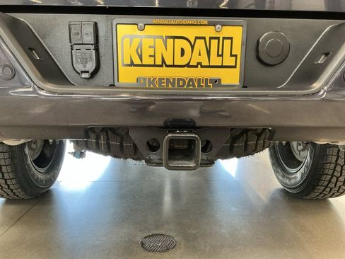 Used 2023 GMC Sierra 1500 AT4X AWD/4WD image 27