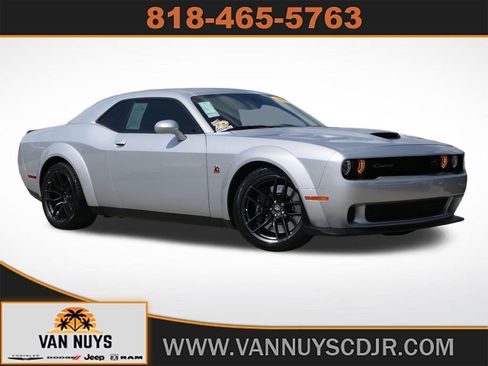 Used 2021 Dodge Challenger R/T Scat Pack image 1