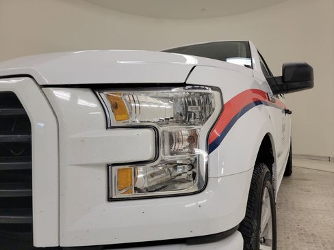 Used 2017 Ford F150 XL w/ Equipment Group 101A Mid RWD image 9