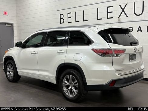 Used 2015 Toyota Highlander XLE FWD image 9