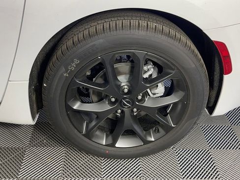 New 2025 Chrysler Pacifica Limited image 33