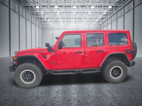 Used 2018 Jeep Wrangler Unlimited Rubicon w/ Dual Top Group AWD/4WD image 3