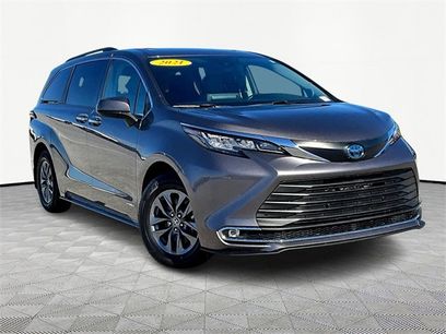 Used 2021 Toyota Sienna XLE w/ XLE Plus Package