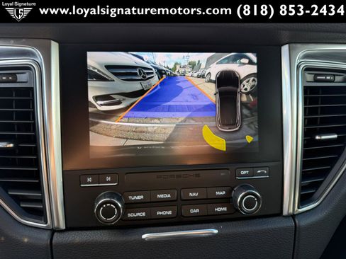 Used 2018 Porsche Macan image 31