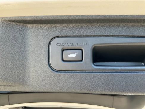 Used 2024 Honda Pilot Elite image 19