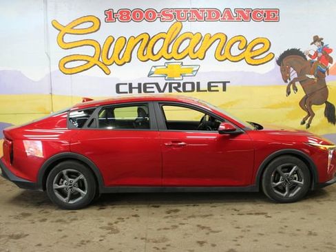 Used 2025 Kia K4 FWD image 1