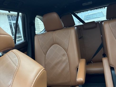 Used 2020 Toyota Highlander Platinum image 14