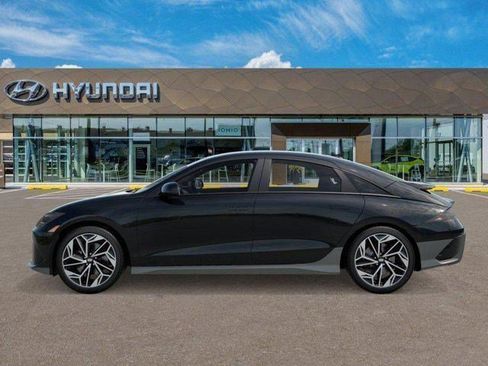 New 2025 Hyundai Ioniq 6 SEL image 3