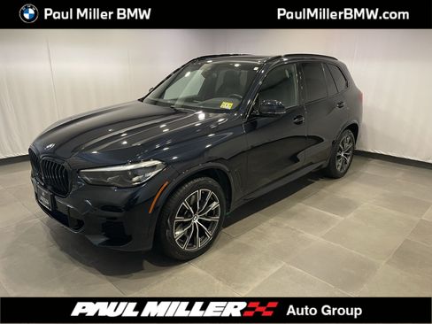 Used 2022 BMW X5 xDrive40i w/ M Sport Package AWD/4WD image 1