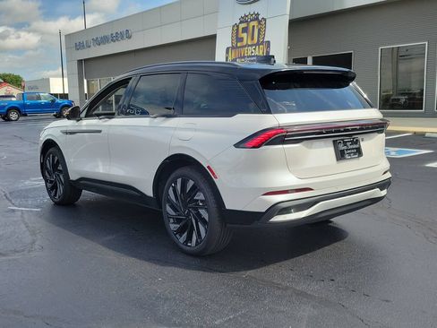 New 2026 Lincoln Nautilus Reserve w/ Jet Appearance Package AWD/4WD image 6