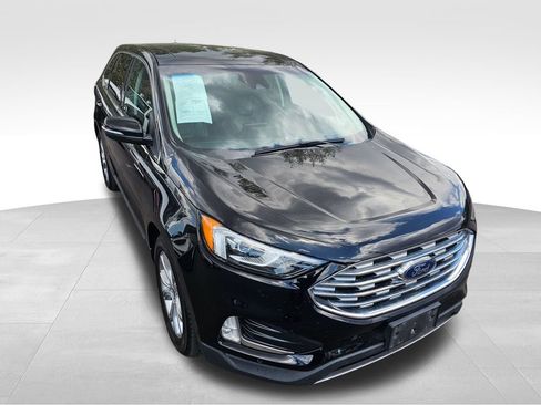 Used 2021 Ford Edge Titanium AWD/4WD image 2