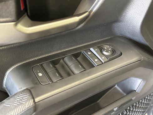 Used 2025 Toyota Tacoma TRD Sport RWD image 14