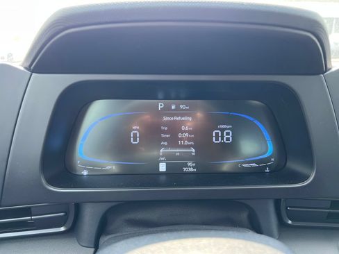 Used 2025 Hyundai Elantra Sport w/ Cargo Package FWD image 18