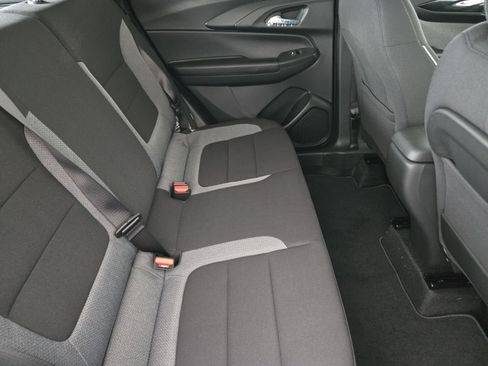 New 2026 Chevrolet TrailBlazer LT w/ LT Cold Weather Package FWD image 34