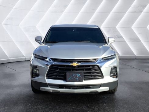 Used 2020 Chevrolet Blazer LT image 2