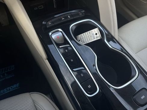 Certified 2021 Buick Envision Essence FWD image 15