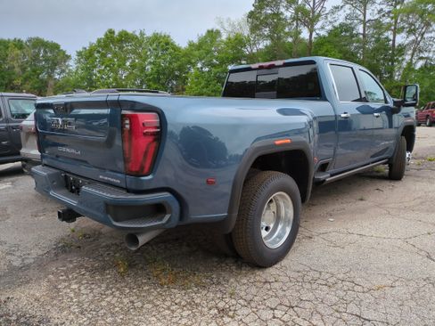 Certified 2026 GMC Sierra 3500 Denali Ultimate AWD/4WD image 5