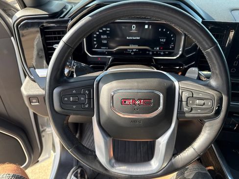 Used 2022 GMC Sierra 1500 Elevation w/ X31 Off-Road Package AWD/4WD image 21