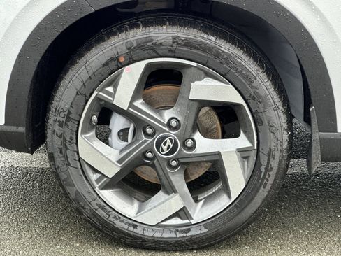 New 2026 Hyundai Venue SEL FWD image 25